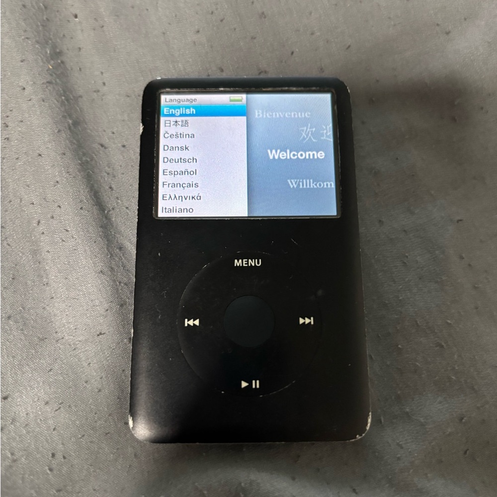 iPod 6th Gen Model MB147LL Good Battery